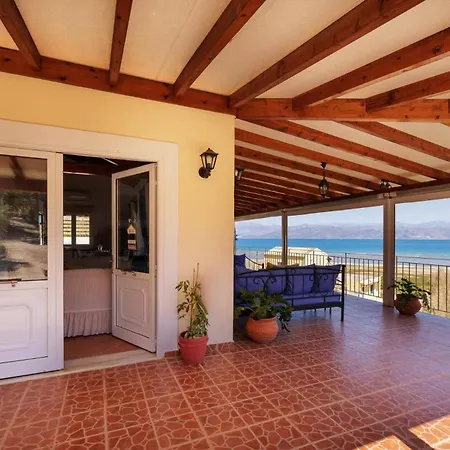 فيلة Dimakos By Apraos